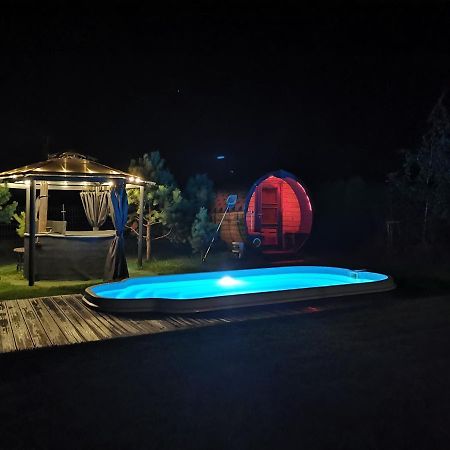 Caloroczny Dom Na Mazurach Wrzospa Z Jacuzzi Stare Juchy Extérieur photo