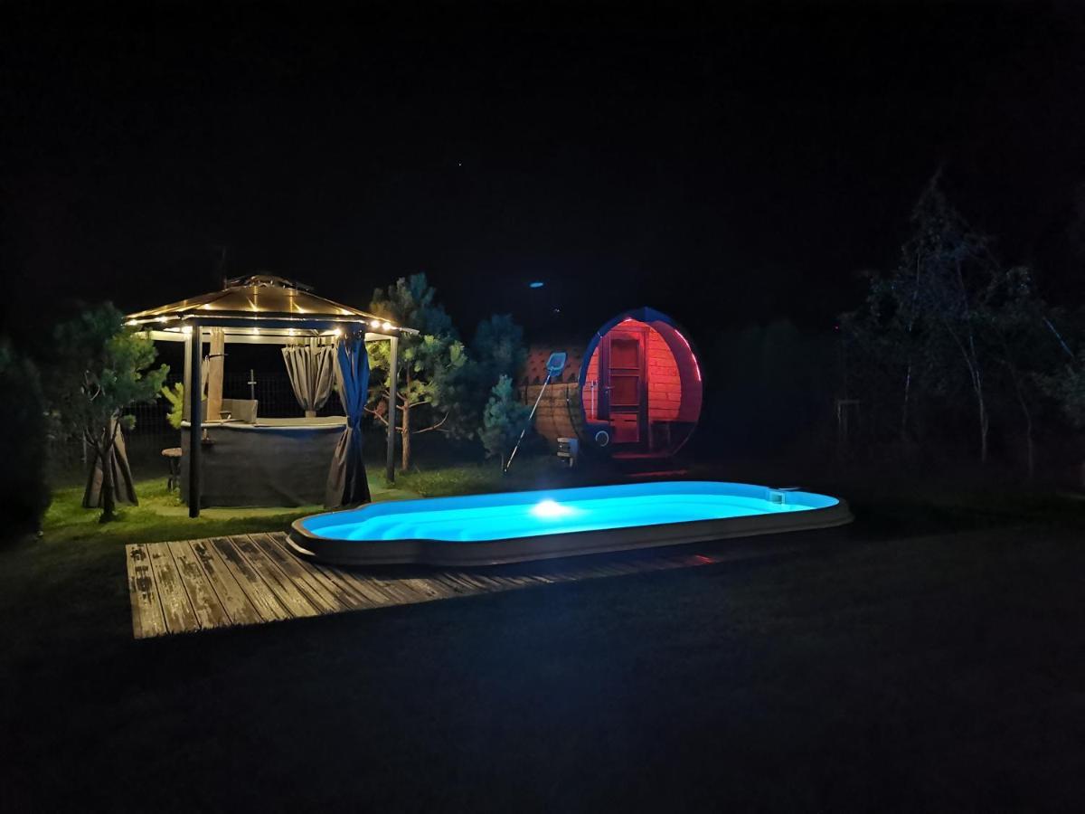 Caloroczny Dom Na Mazurach Wrzospa Z Jacuzzi Stare Juchy Extérieur photo