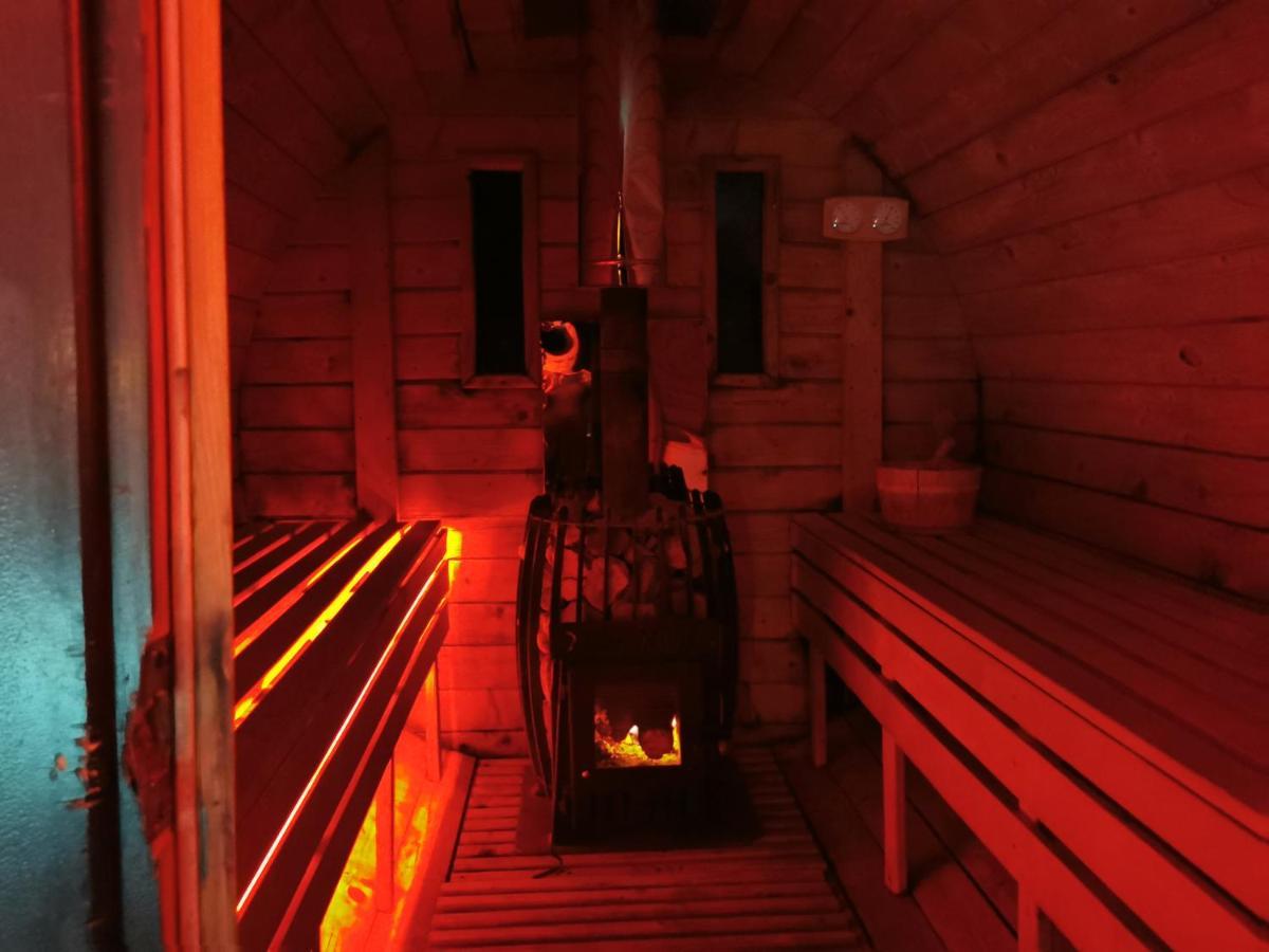 Caloroczny Dom Na Mazurach Wrzospa Z Jacuzzi Stare Juchy Extérieur photo