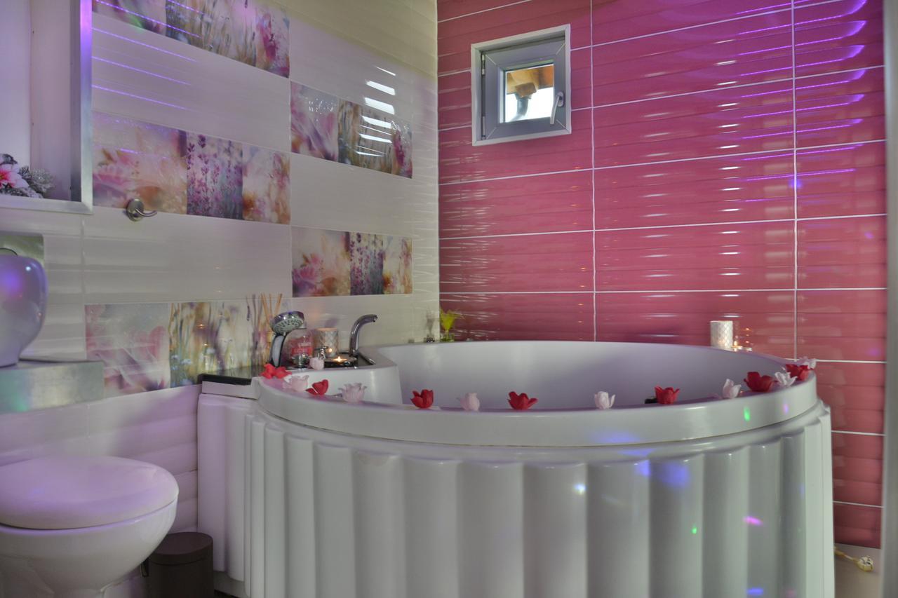 Caloroczny Dom Na Mazurach Wrzospa Z Jacuzzi Stare Juchy Extérieur photo